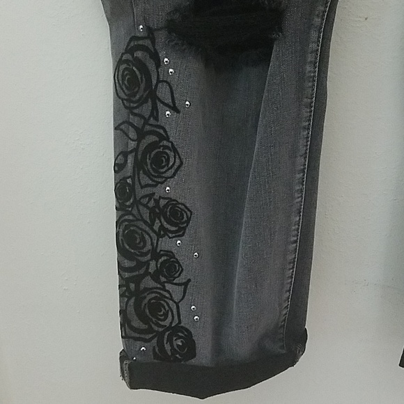 🆕️ Jessica Simpson Destructed Flocked Mika Jeans - Picture 6 of 8